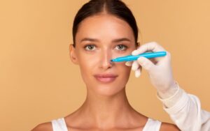 Lire la suite à propos de l’article Les 6 différents types de rhinoplastie proposés par les chirurgiens esthétiques