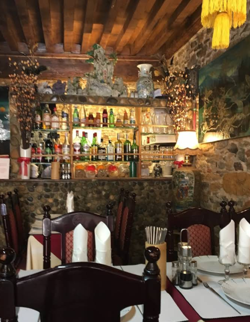 Top 5 des Meilleurs Restaurants Vietnamiens à Lyon : The Phamily : Pho et Plats Maison