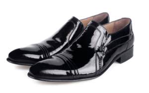 Lire la suite à propos de l’article Réparer des Chaussures Vernies Craquelées : Sauvez vos Souliers Fétiches